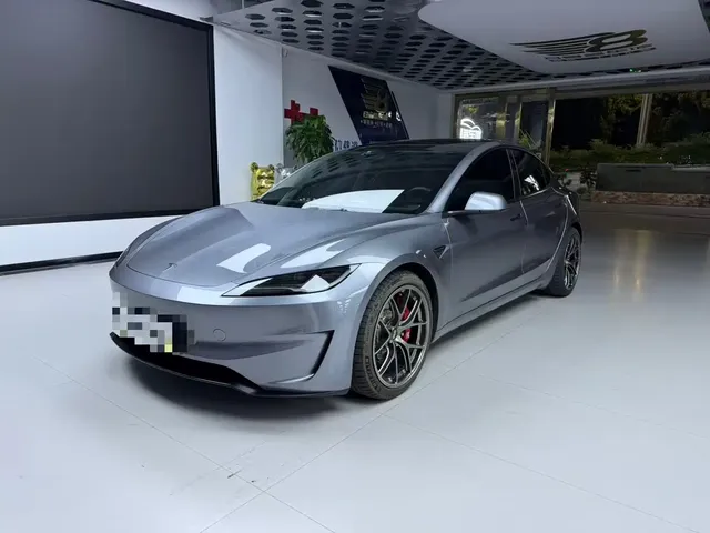 Tesla Model 3 2025 High-Performance All-Wheel Drive Edition