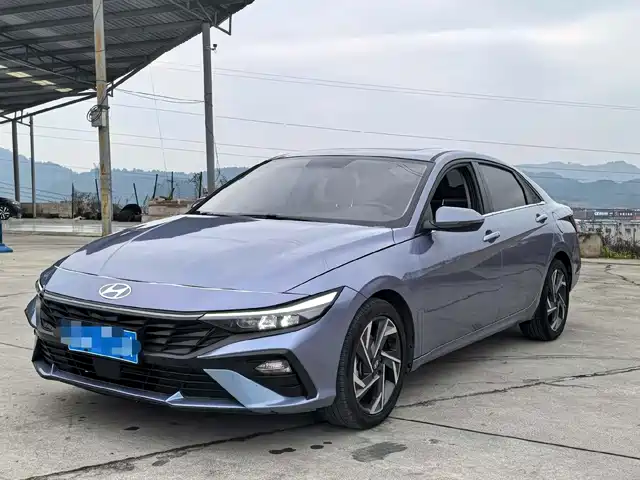 Hyundai Elantra 2023 Model 1.5L CVT LUX Premium Edition