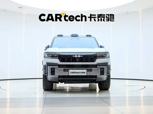 Fang Cheng Bao Leopard 8 2025 Zhiyong Flagship 6-Seater