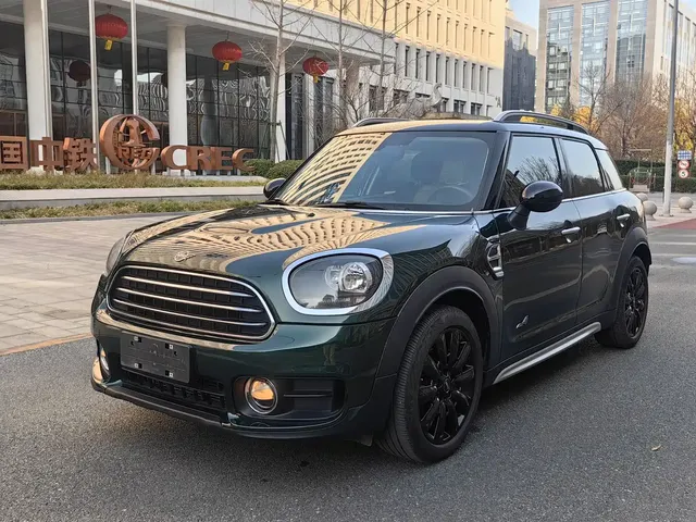 MINI COUNTRYMAN 2019 1.5T COOPER ALL4 Classic Weekend Travel