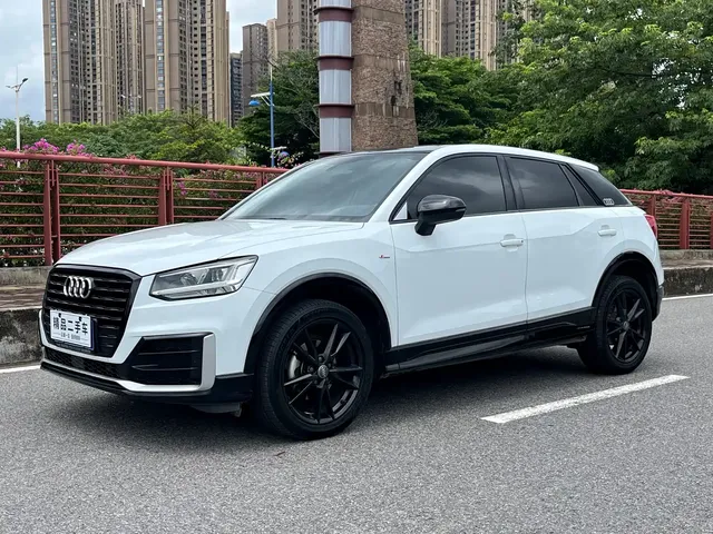 Audi Q2L 2021 35 TFSI Progressive Dynamic