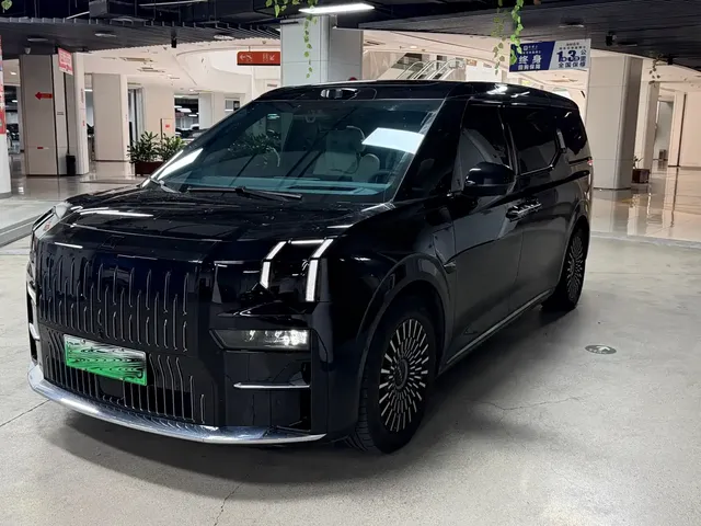 ZEEKR 009 2024 6-seat Executive AWD 108kWh