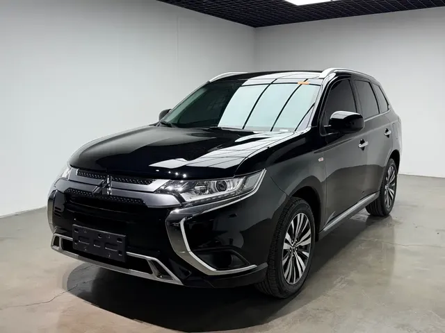 Mitsubishi Outlander 2021 2.0L 2WD Smooth Ride Version 5-Seater