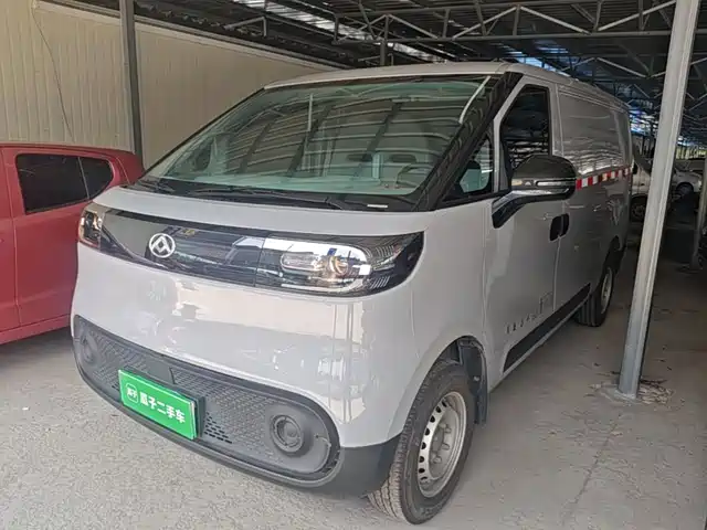 SAIC Maxus Dana V1 2025 Low Roof Cargo Version 42kWh