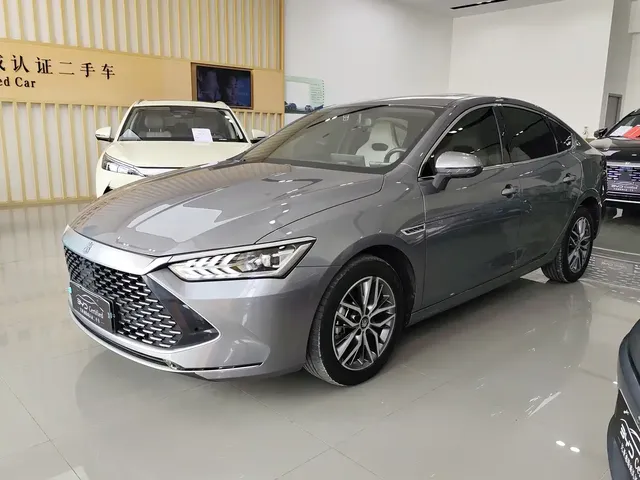 BYD Qin PLUS 2024 Glory Edition DM-i 120KM Surpass