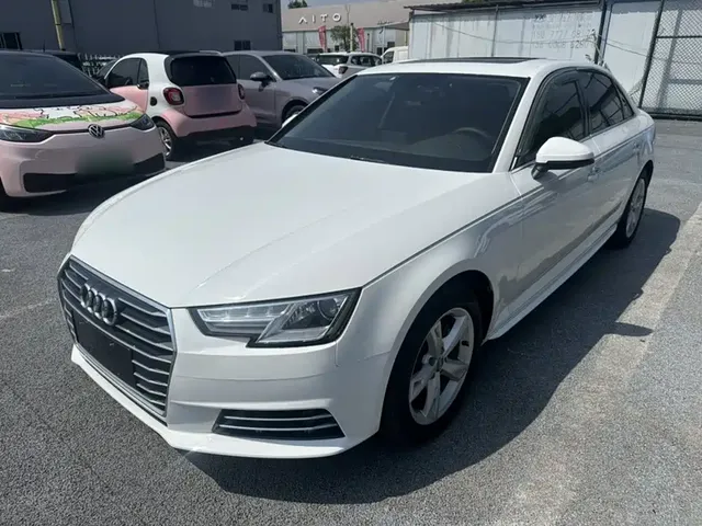 Audi A4L 2018 30th Anniversary 30 TFSI Progressive