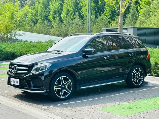 Mercedes-Benz GLE AMG 2017 AMG GLE 43 4MATIC