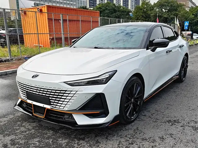 Changan UNI-V 2023 1.5T Sport Edition