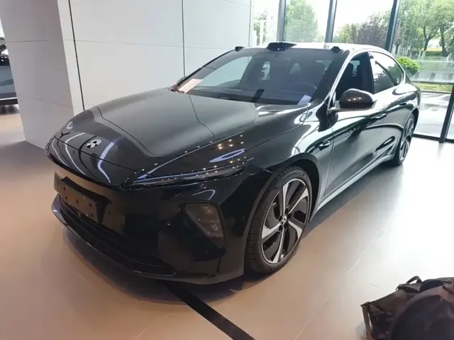 NIO ET7 2024 75kWh Executive Signature Edition