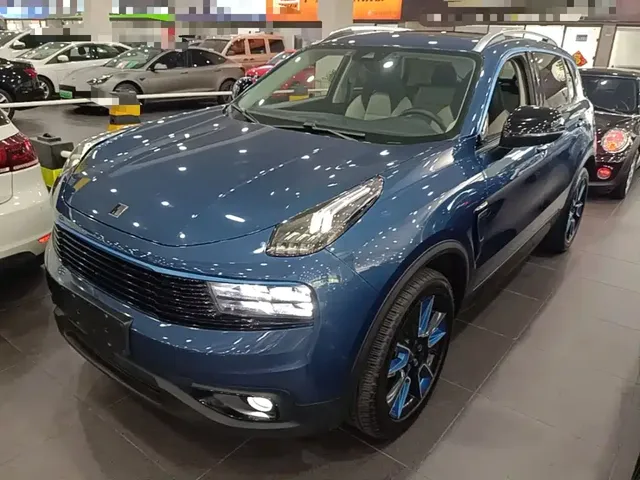 Lynk & Co 01 2017 2.0T 2WD Pro Shine Edition