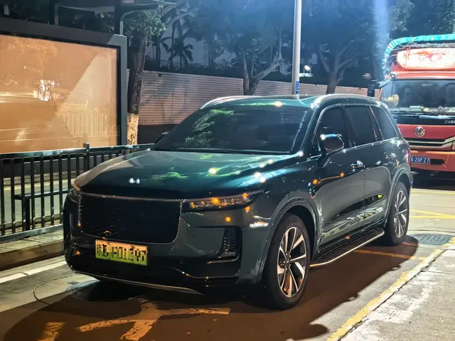 Li Auto Li ONE 2021 Extended Range 6-Seater
