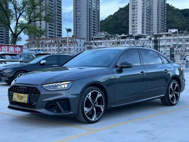 Audi A4L 2023 40 TFSI Bang&Olufsen Starlight Edition