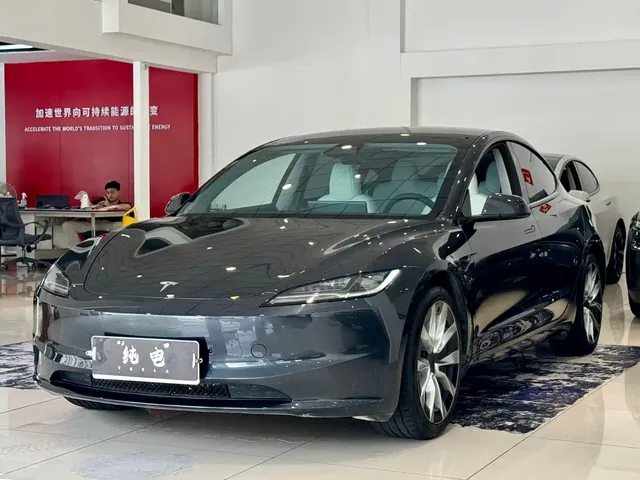 Tesla Model 3 2023 Rear-Wheel Drive
