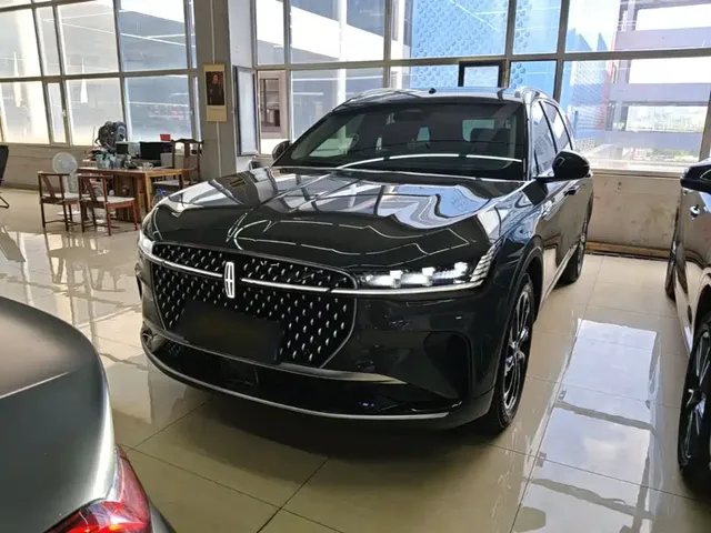 Lincoln Nautilus 2023 2.0T 4WD Excellence Edition