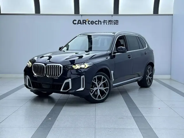BMW X5 2023 xDrive 30Li Premium M Sport Package
