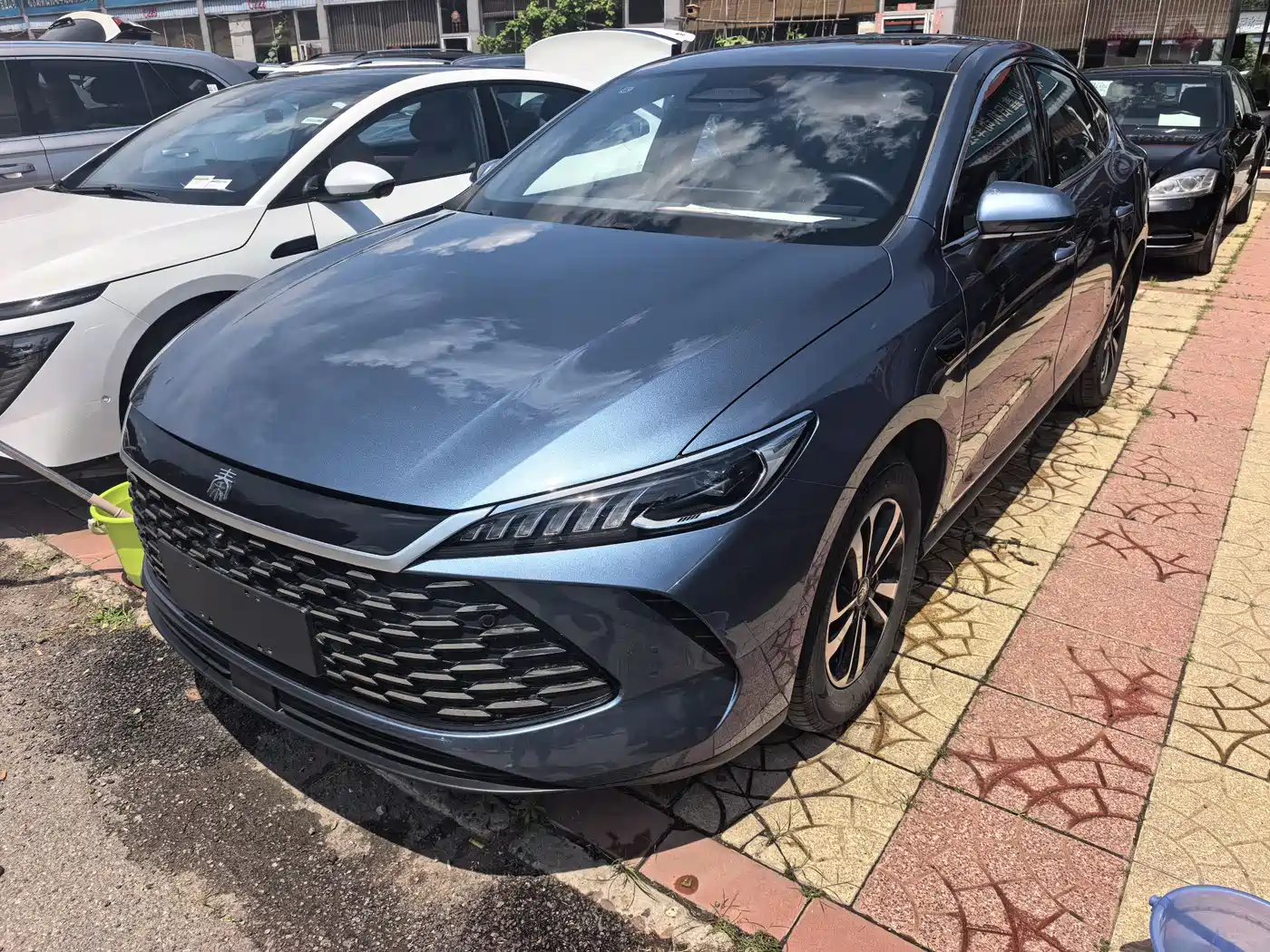 BYD Qin PLUS 2025 DM-i Smart Drive Edition 120KM Surpassing Type