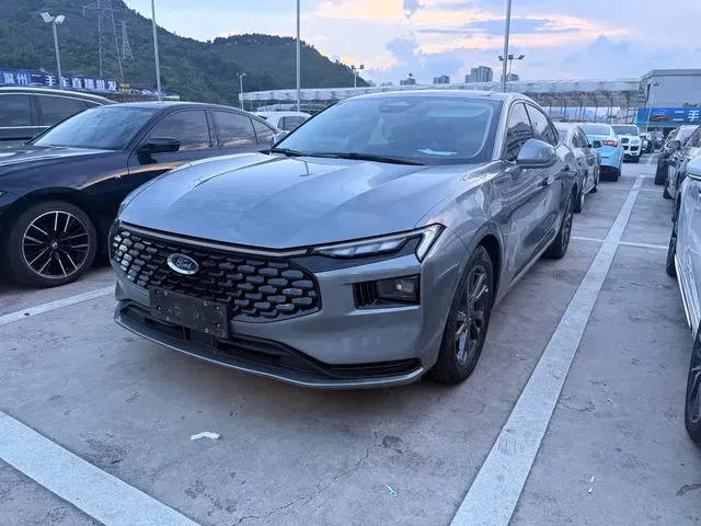 Ford Mondeo 2025 1.5T EcoBoost Luxury