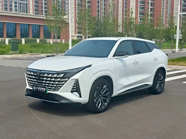 Changan UNI-Z New Energy 2024 Blue Whale iDD 125km Surpassing Edition