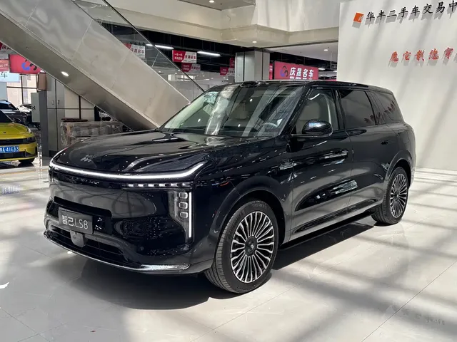IM Motors IM LS8 2026 Model Base Version 5-seater