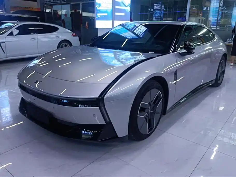 XPeng P7 2025 702km Long Range Edition