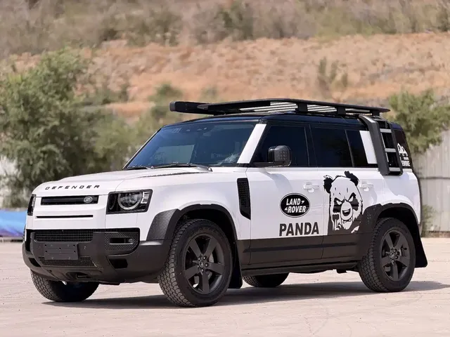 Land Rover Defender 2022 110 P400 Dark Special Edition