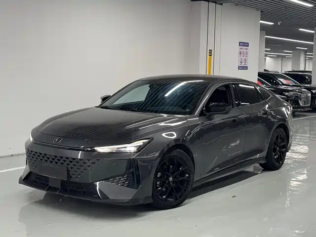 Changan UNI-V 2023 1.5T Luxury Edition