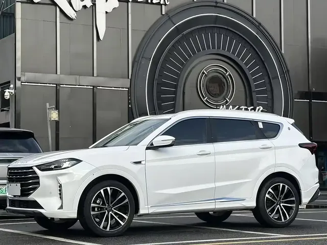 Jetour X70 PLUS 2021 1.6T DCT Earth 5-Seater