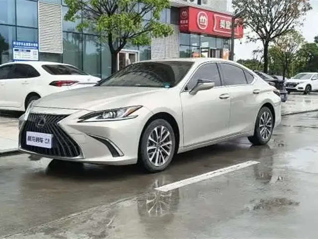 Lexus ES 2022 200 Excellence Edition