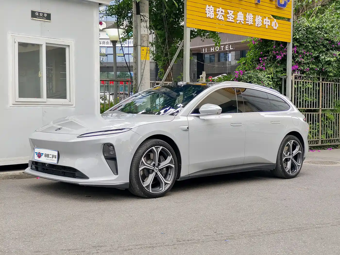 NIO ET5T 2024 75kWh Touring