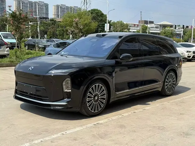 NIO ES8 2025 Model 6-Seat Executive Luxury Edition