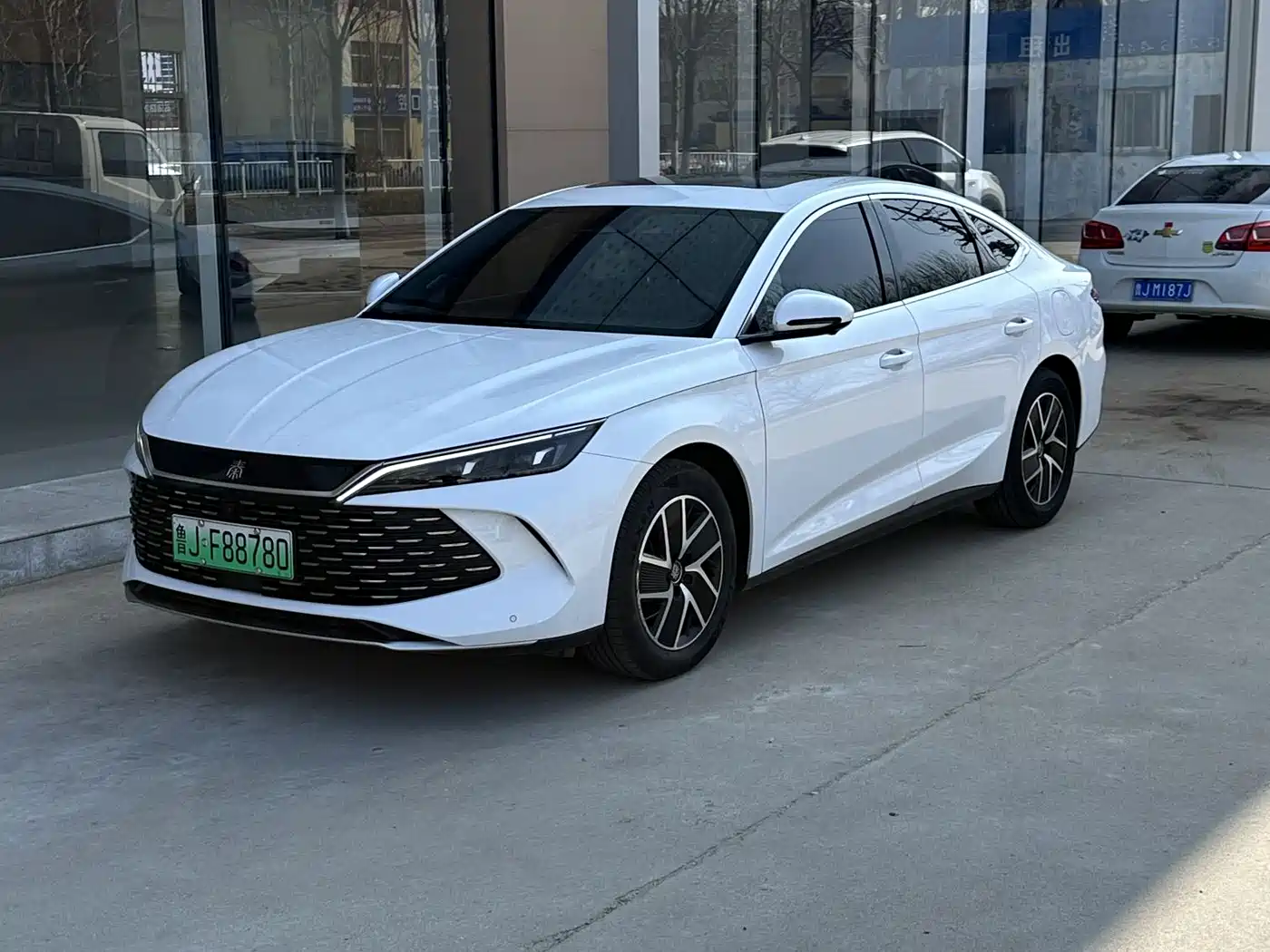 BYD Qin L 2024 DM-i 120KM Superior Edition