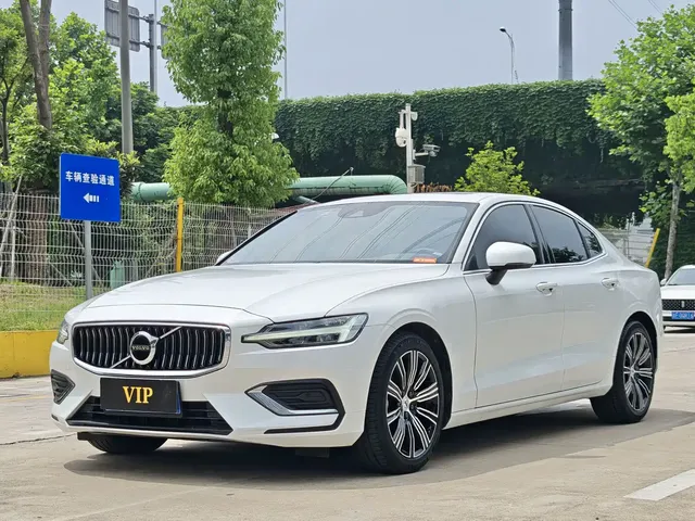 Volvo S60 2022 B4 Smart Vision Luxury Edition