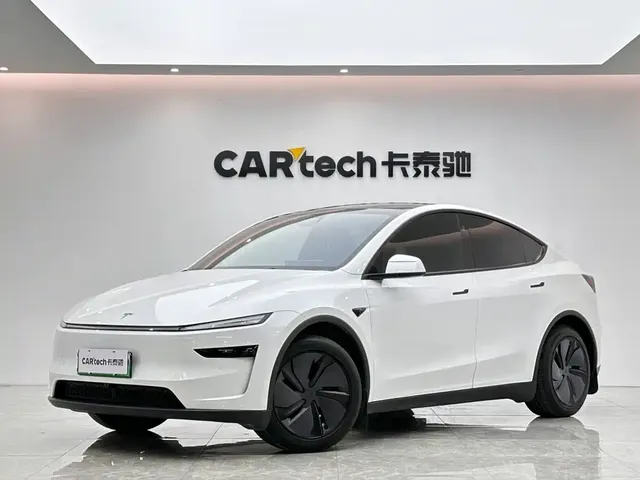 Tesla Model Y 2026 Facelift Long Range Rear-Wheel Drive