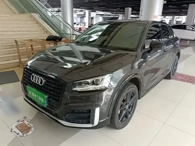 Audi Q2L 2020 35 TFSI Fashion Elegance Model