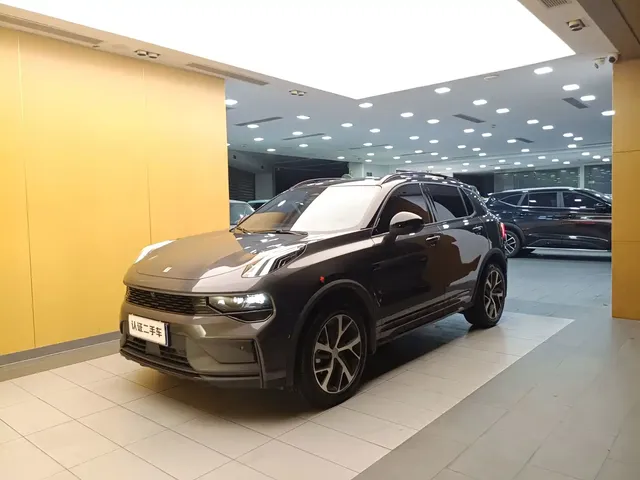 Lynk & Co 01 2024 2.0TD 4WD Power Halo