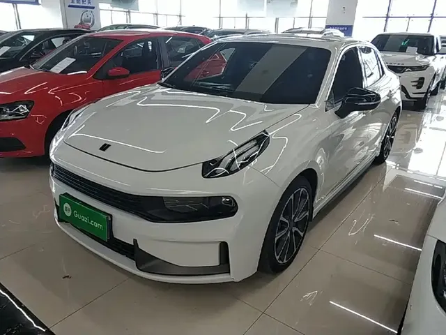 Lynk & Co 03 2019 2.0TD Auto Power Version
