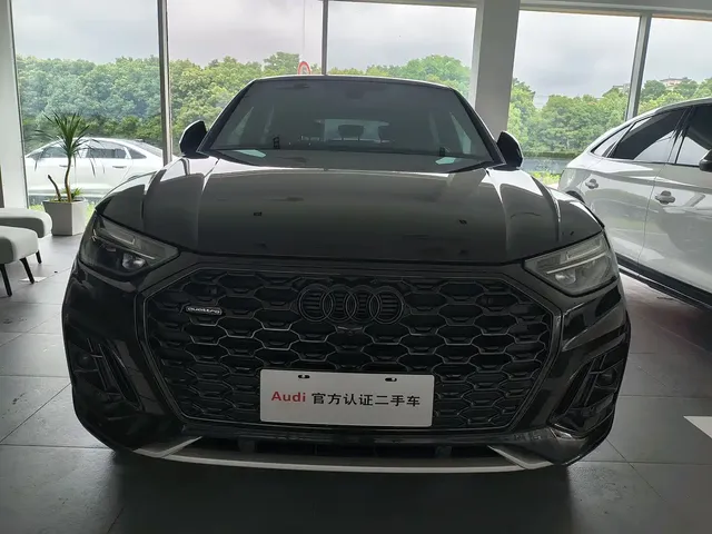 Audi Q5L Sportback 2023 40 TFSI Luxury Style