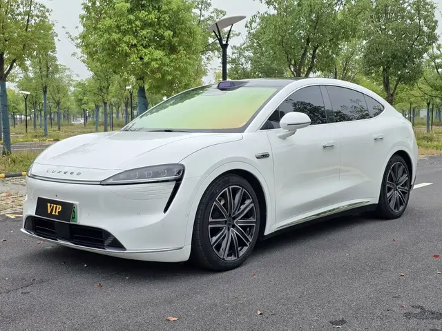 Zhijie Luxeed R7 2024 Pure Electric 802km Max