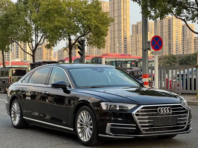 Audi A8 2022 A8L 50 TFSI quattro Comfort Collector's Edition
