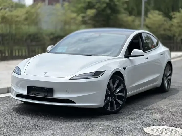Tesla Model 3 2023 Rear-Wheel Drive