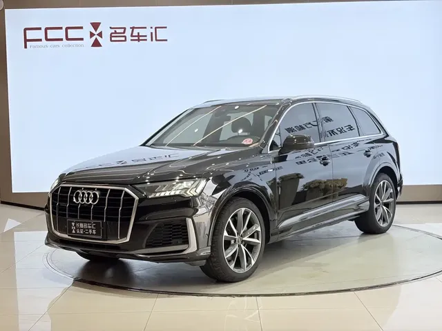 Audi Q7 2023 55 TFSI quattro S line Sport