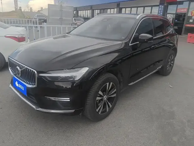 Volvo XC60 2023 B5 AWD Smart Luxury Edition
