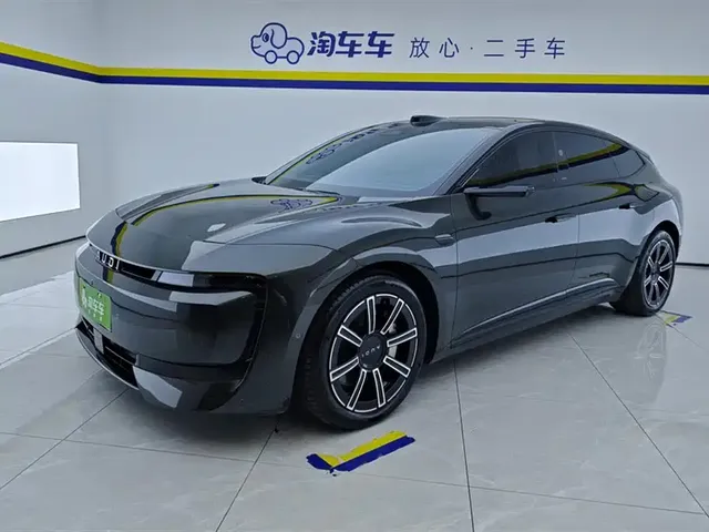 Audi E5 Sportback 2025 300kw 2WD