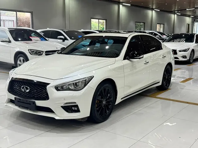Infiniti Q50L 2018 2.0T Premium Edition China V