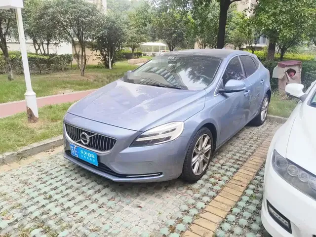Volvo V40 2019 T3 Inscription