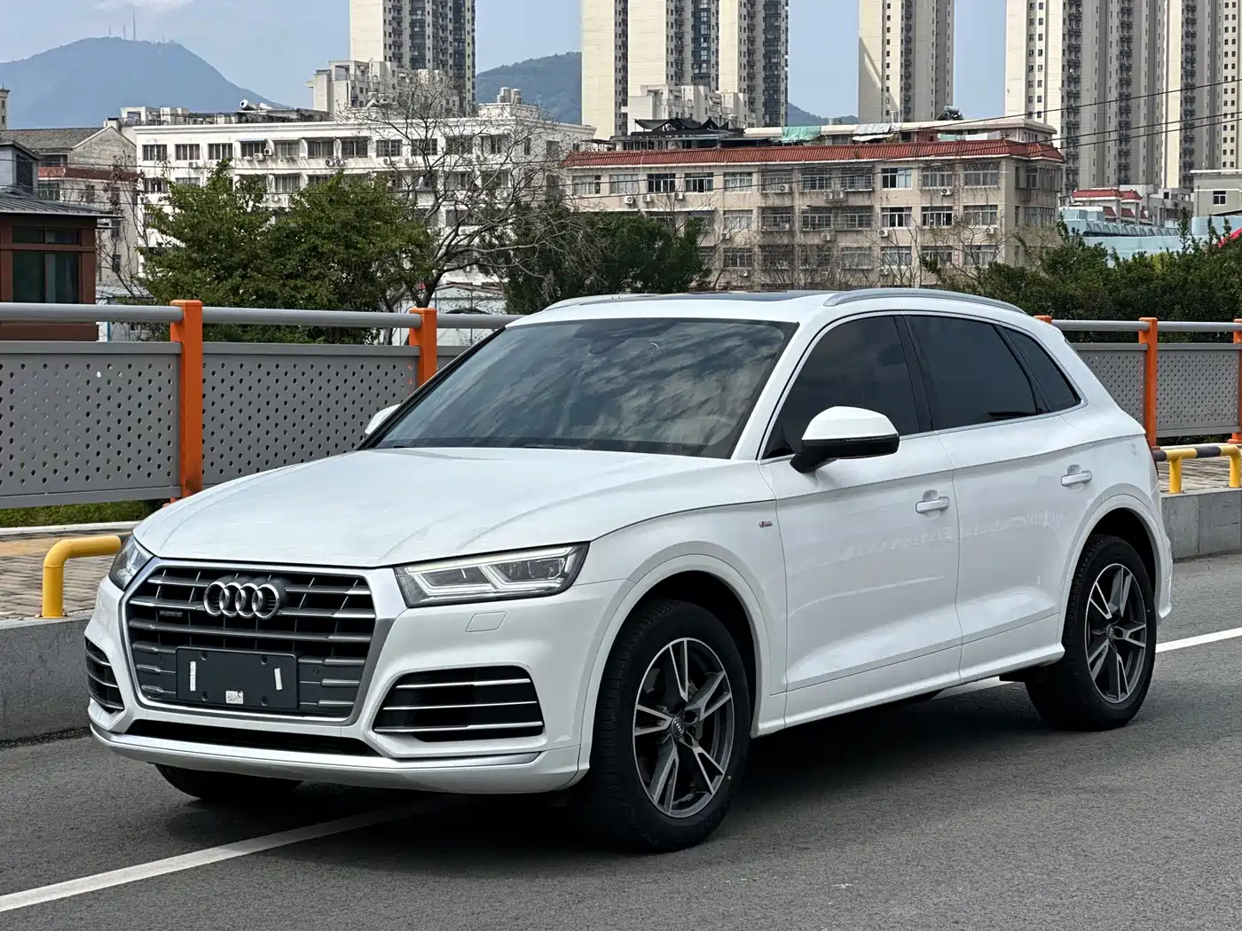Audi Q5L 2020 40 TFSI Prestige Fashion