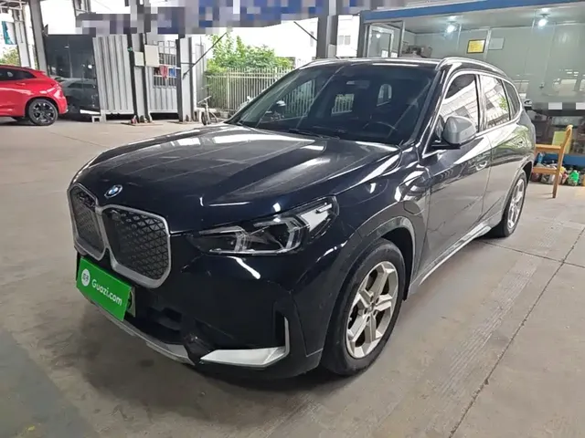 BMW iX1 2023 eDrive25L X Design Package