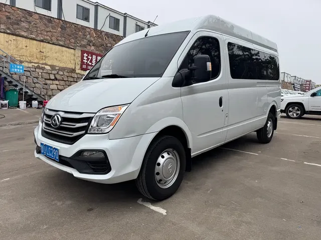 SAIC Maxus Xintu V80 2024 Model 2.0T Manual Long Wheelbase Medium Roof 7-Seater