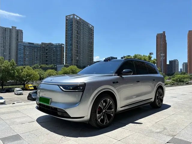 AITO Wenjie AITO M8 2025 Range Extender Max+ Edition 53.4kWh 5-seater
