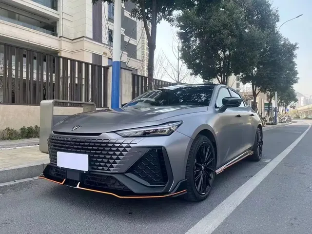 Changan UNI-V 2022 2.0T Sharp Speed Edition